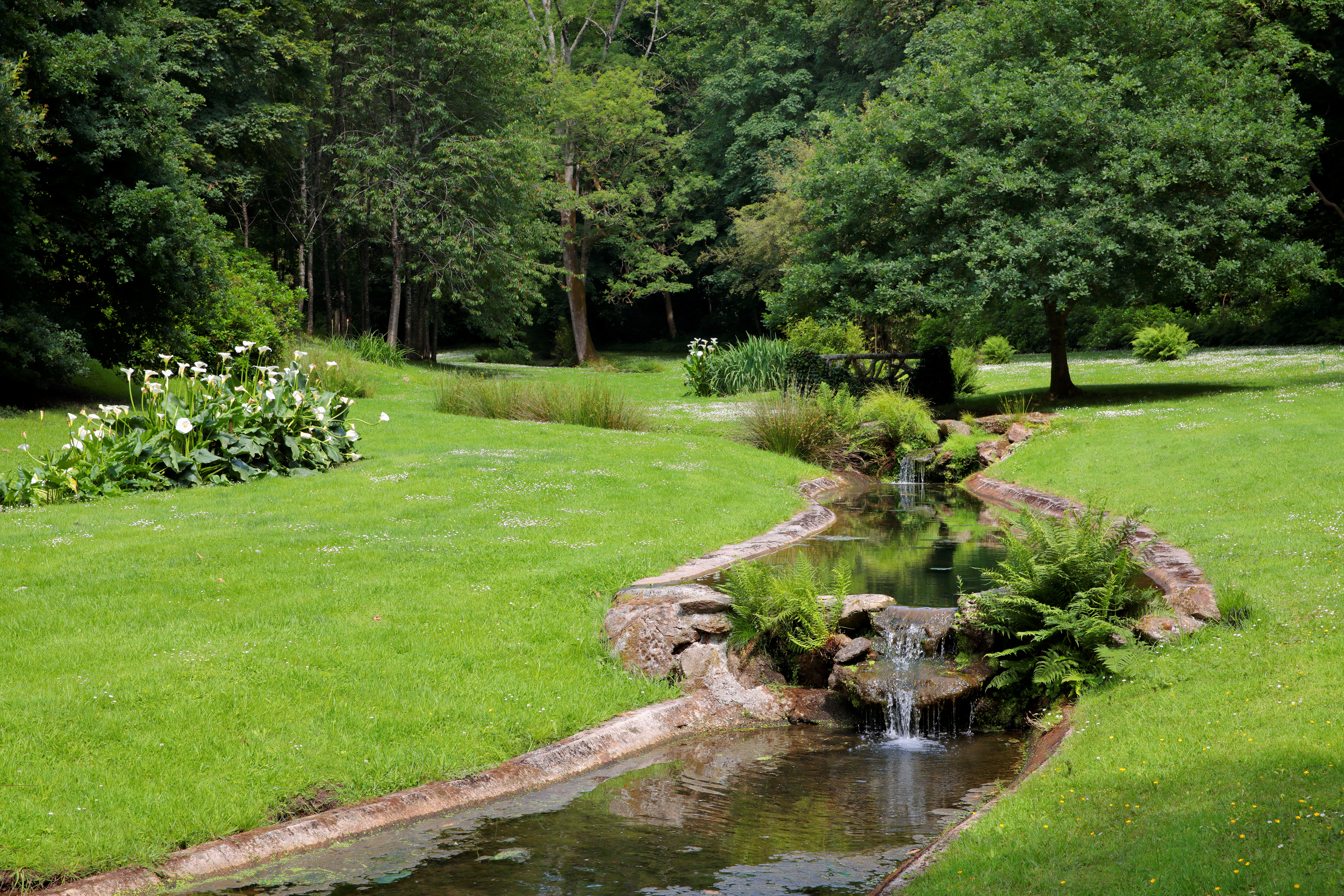 Photographie du vallon et de la rivière du château de Chantore