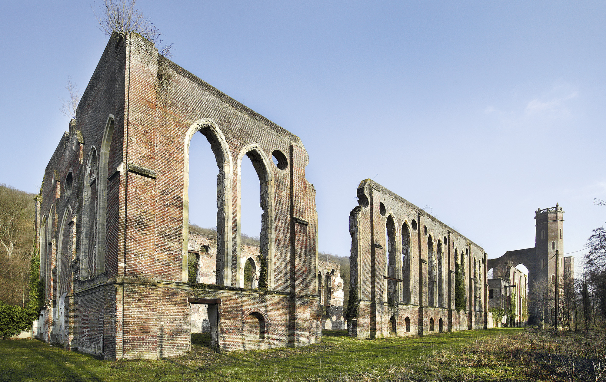 Les vestiges de la petite filature qui fonctionnera jusqu'en 1946.