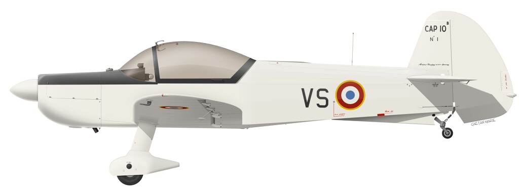 En 1978-1979, les CAP 10B de l'Ecole de Voltige sont repeints  aux nouvelles couleurs tricolores