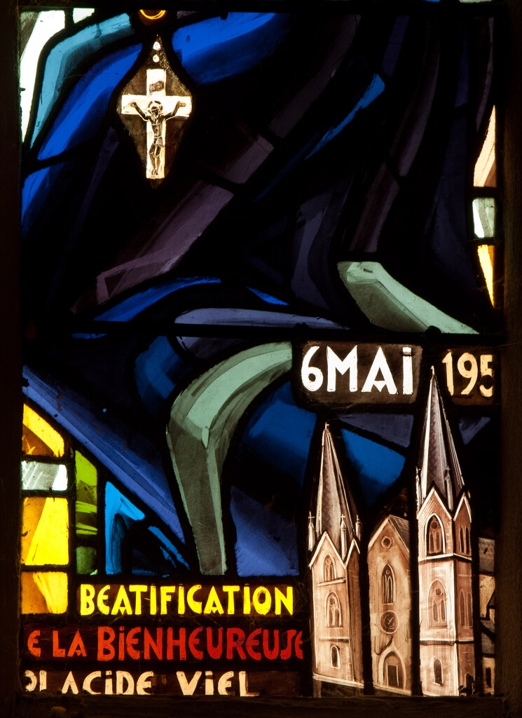 Montmartin-en-Graignes ; église paroissiale Saint-Martin