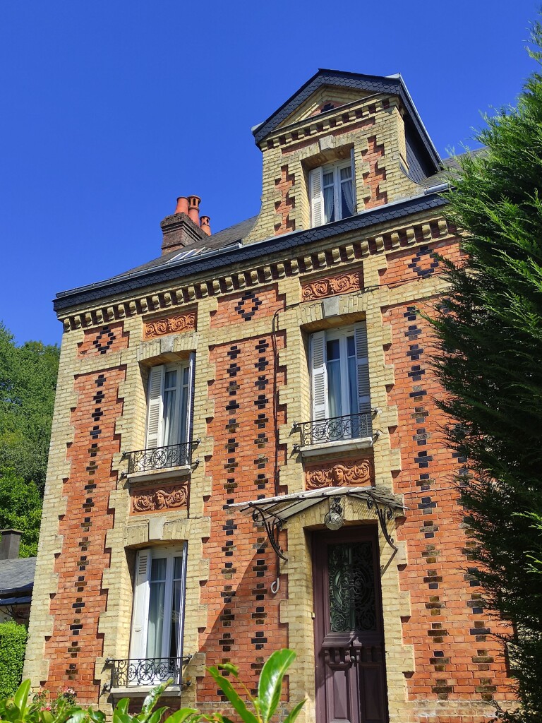 logement patronal, dite maison du directeur ; Façade ouest.