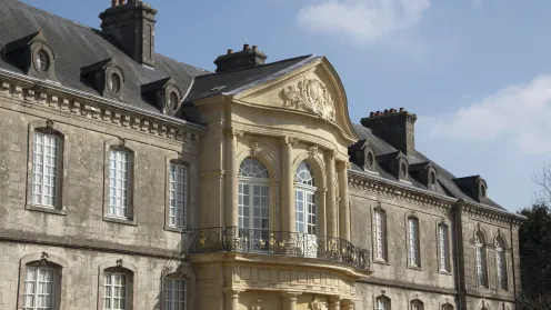 Hôtel de Beaumont - Valognes (50) - Bernard Galeron - Magazine VMF