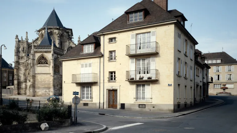 Falaise reconstruction