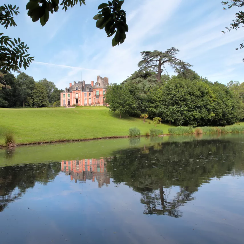Photo de l'étang du château de Chantore