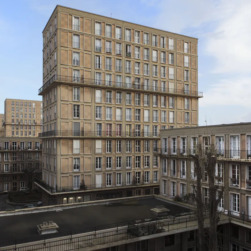 Cours intérieures vues d'un appartement au dernier étage du V41, photographie, 2014.